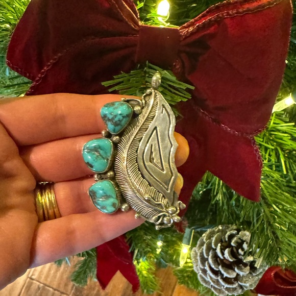 Unique Vintage Native American Triple Turquoise Sterling Silver Feather Pendant - Picture 5 of 12
